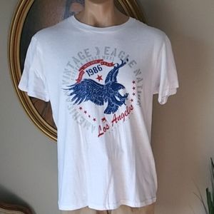 NWOT DK mens Patriotic Eagle T-Shirt. Large